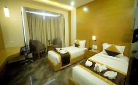 Alexander Luxury Hotel